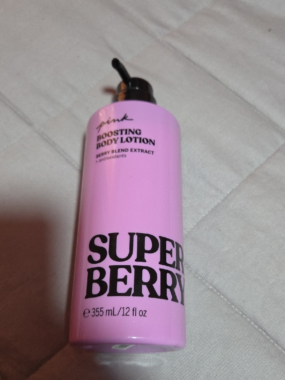 Pink Victoria Secret . Lotion